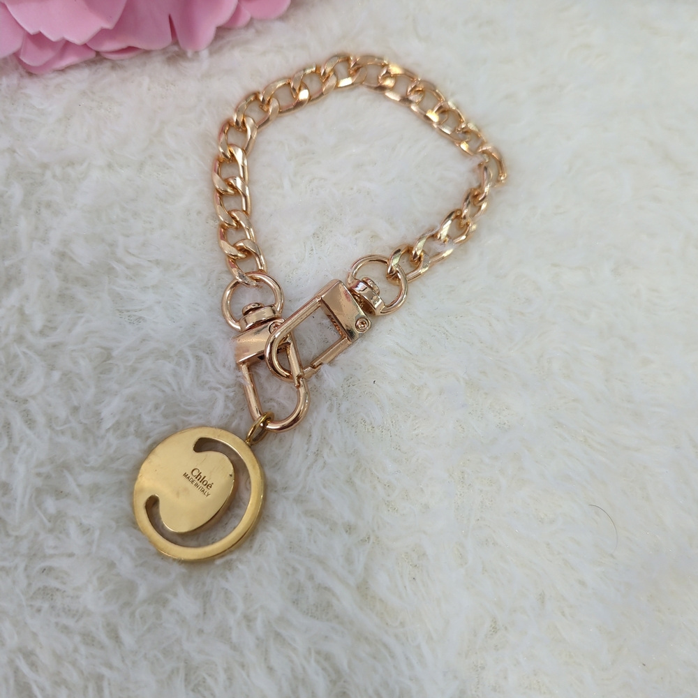 Authentic Chloe' charm Pendant Charm With Generic Chain And Fragrance Sample - Picture 4 of 8